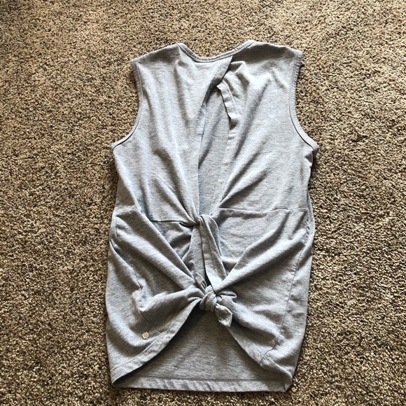 Fabletics tank - Picture 4 of 4